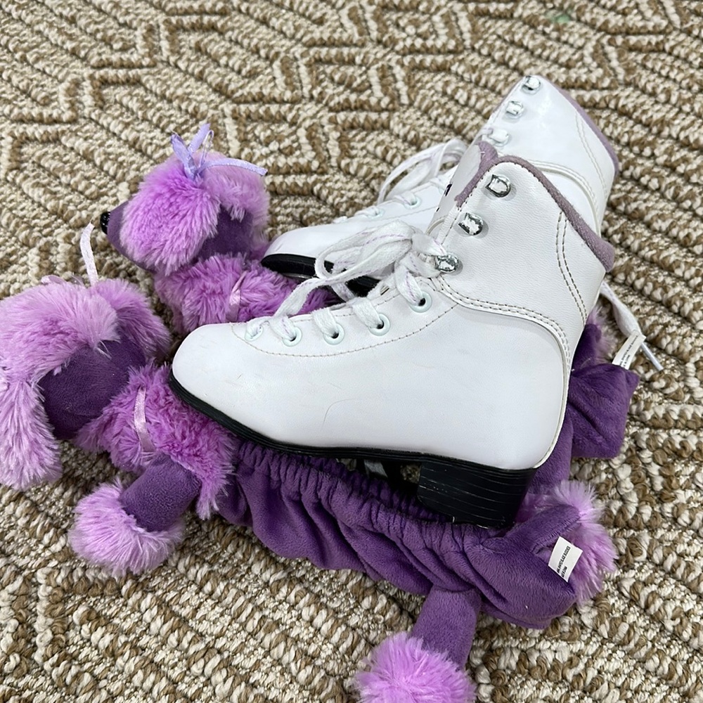 Soft Skate by Jackson Ice Skates size 11 girls with purple dog blade buddies